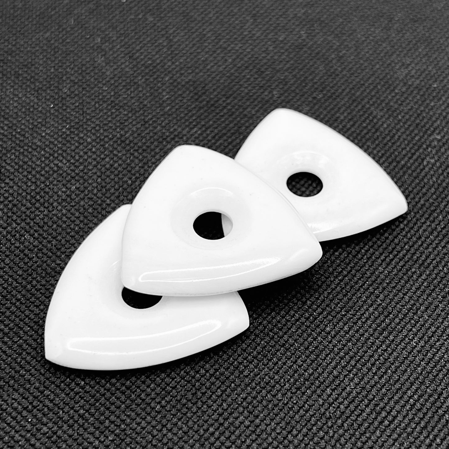 Buffalo Bone TriStar Guitar Picks with Grip Hole – US Blues®