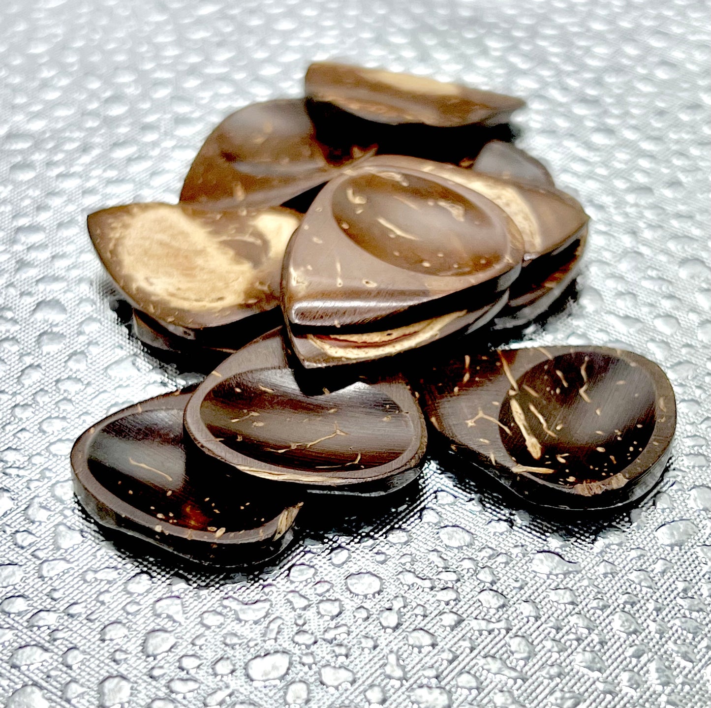 Coconut Guitar Picks – Sculpted Series | US Blues® (3-Pack)